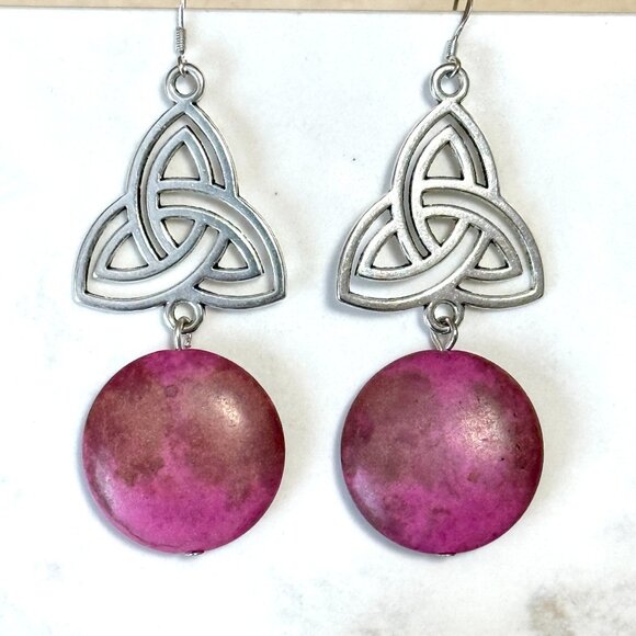 2/$20, Viva Magenta Agate Triqueta Sterling Silver Dangle Earrings - Picture 1 of 9